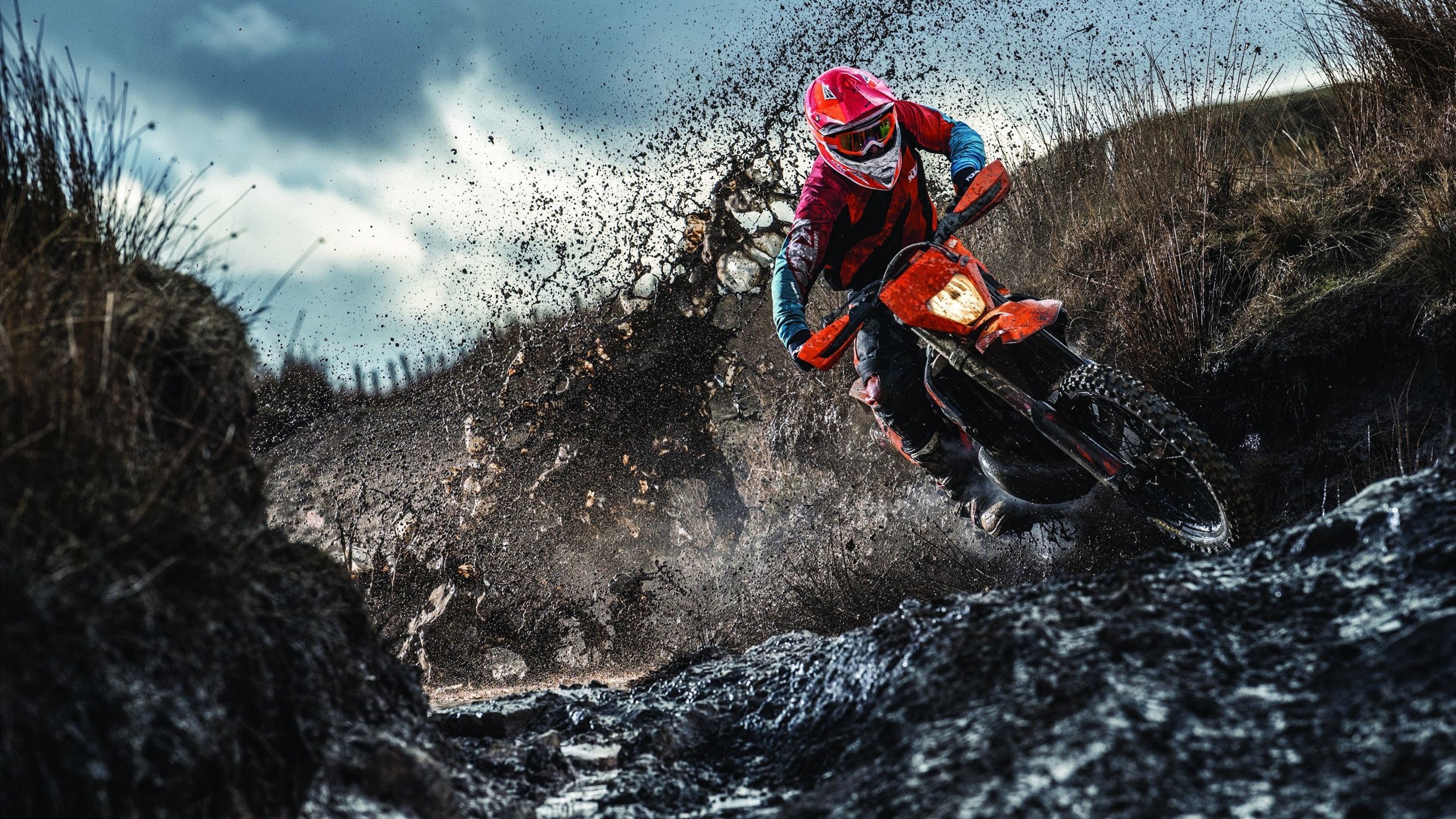 开云电竞账号入口-山地车越野挑战赛，追求速度与激情的完美结合，山地车越野比赛视频